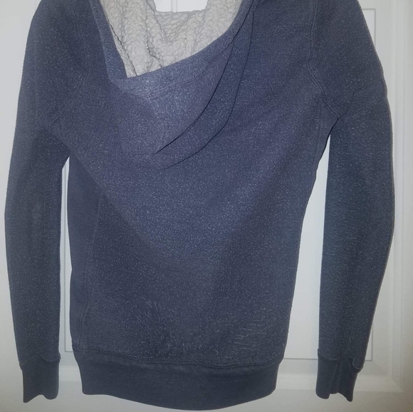 Fluffy Jacket - Picture 2 of 2